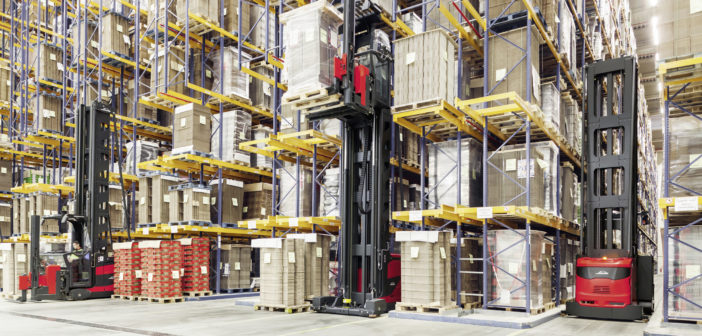 Using The VNA Forklift In High Density Storehouses