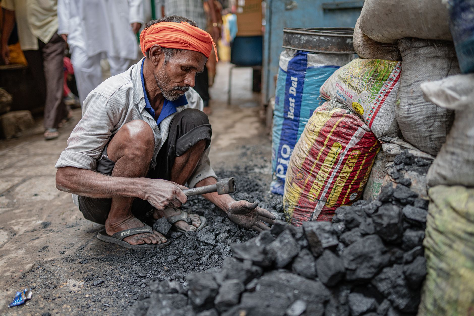 Coal India shares